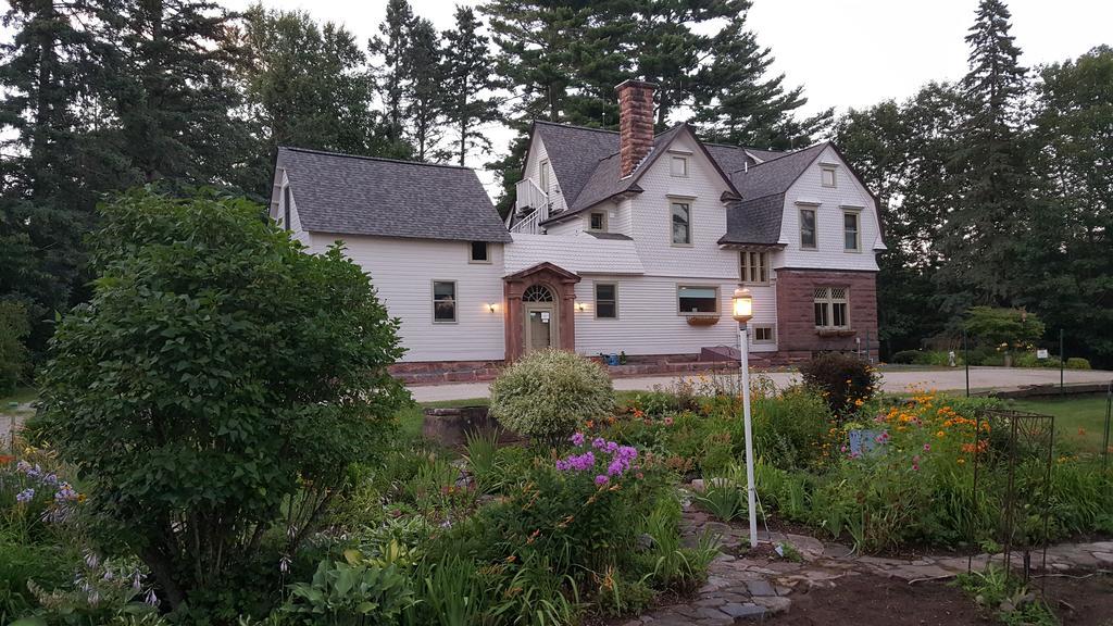 Pinehurst Inn Bed & Breakfast Bayfield Exterior photo