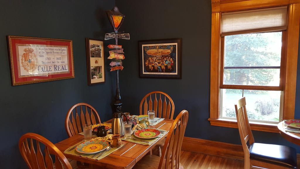 Pinehurst Inn Bed & Breakfast Bayfield Exterior photo